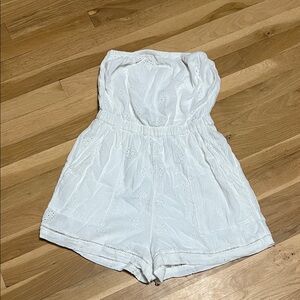 American Eagle Outfitters White romper - strapless with pockets